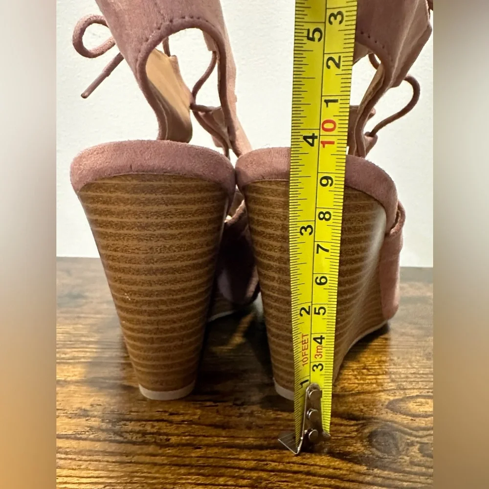 Charlotte Russe Mauve Lace Up Wedge Heel Sandals NWOT Size 7